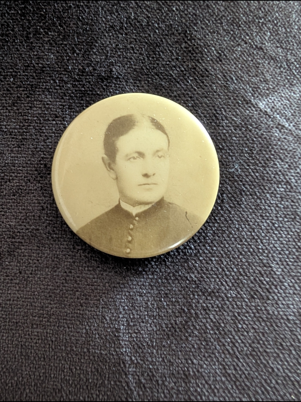 Antique Photo Button